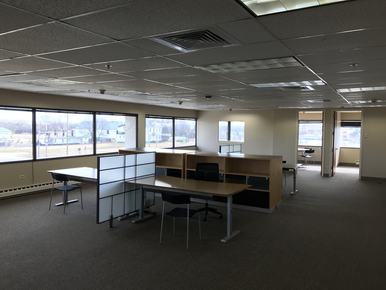 1300 Greenbrook Blvd, Hanover Park, IL à louer - Photo intérieure – Image 3 sur 8