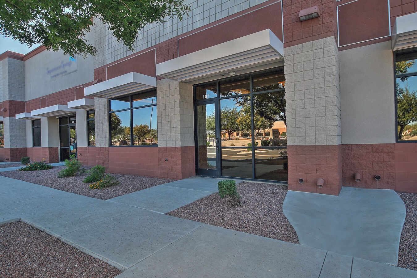 7235 E Hampton Ave, Mesa, AZ 85209 - Lot 107 -  - Photo intérieure - Image 1 of 11