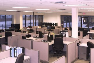 Plus de détails pour 1301 Corporate Center Dr, Eagan, MN - Différents types d’espaces à louer