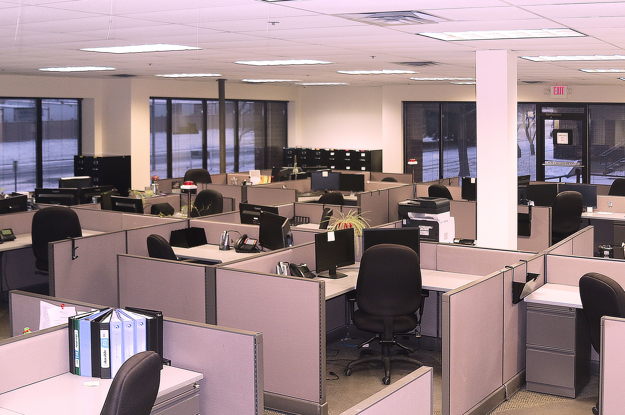 1301 Corporate Center Dr, Eagan, MN à louer Photo de l’immeuble– Image 1 sur 6