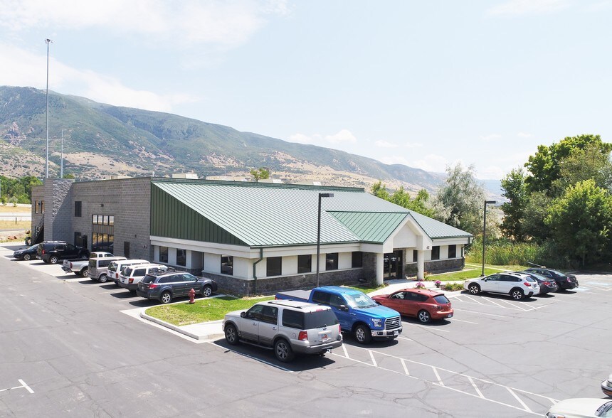 42 N 650 W, Farmington, UT à vendre - Photo de l’immeuble – Image 1 sur 50