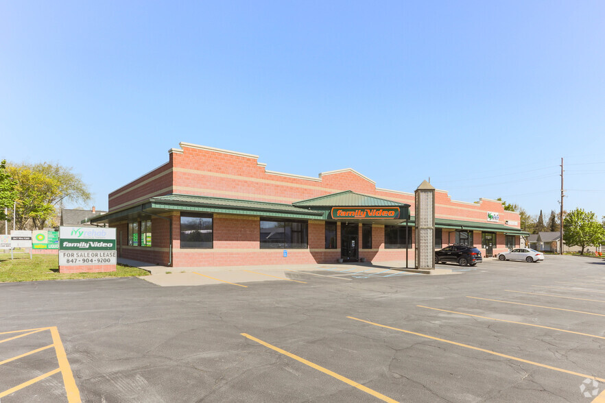 846 E Grand River Ave, Howell, MI à louer - Photo de l’immeuble – Image 2 sur 2