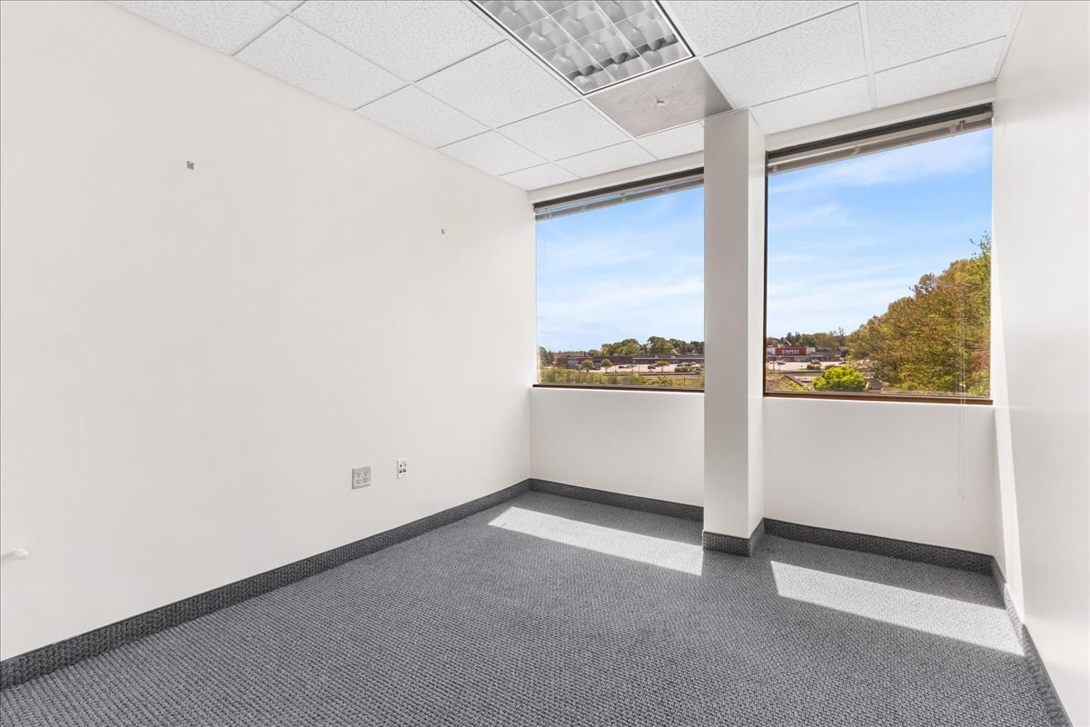 400 Bayonet St, New London, CT à vendre Photo de l’immeuble– Image 1 sur 22
