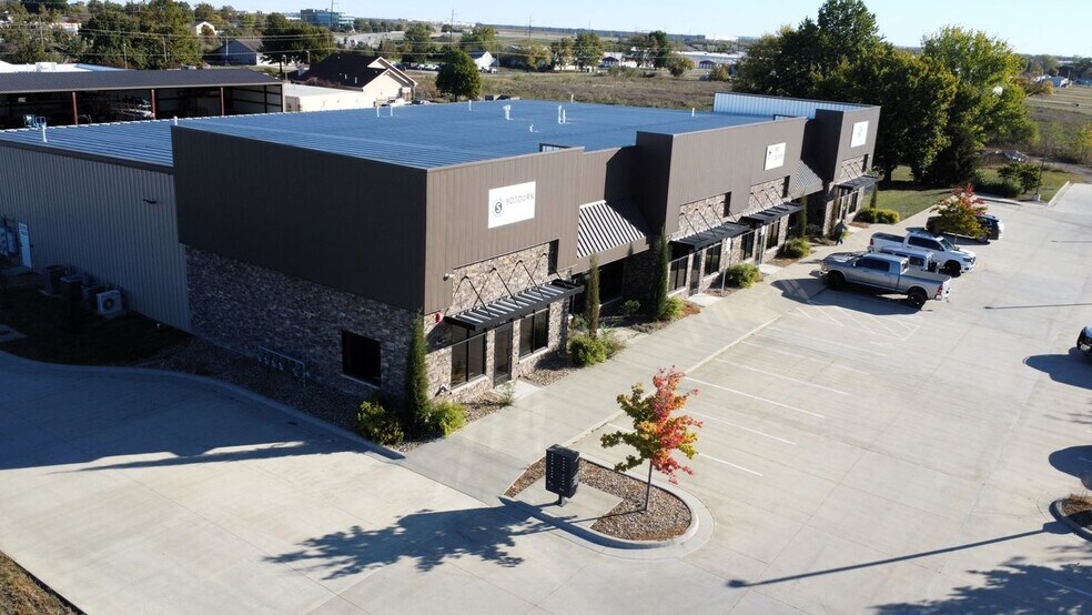 920-920 E Warren St, Gardner, KS à louer - Photo de l’immeuble – Image 3 sur 47