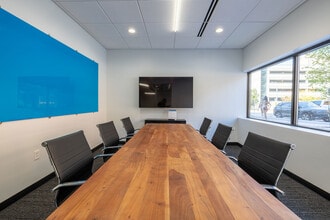 790 N Milwaukee St, Milwaukee, WI à louer Photo intérieure– Image 2 sur 14