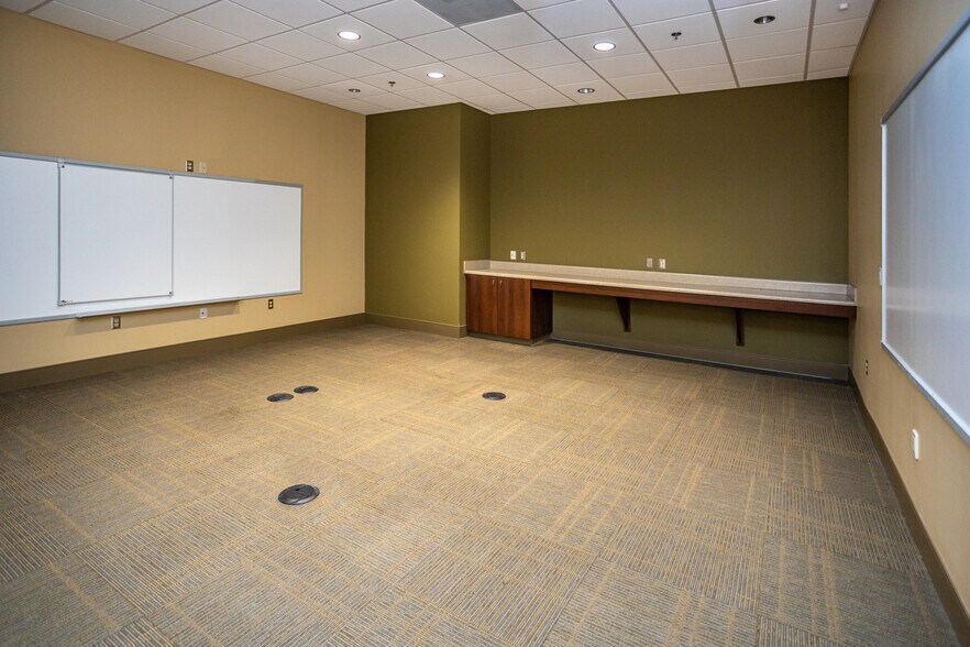 201 Resting Tree Dr, Bristol, VA à louer - Numérisation 3D Matterport – Image 3 sur 38