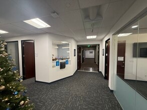 1501 Hughes Way, Long Beach, CA à louer Photo intérieure– Image 1 sur 34