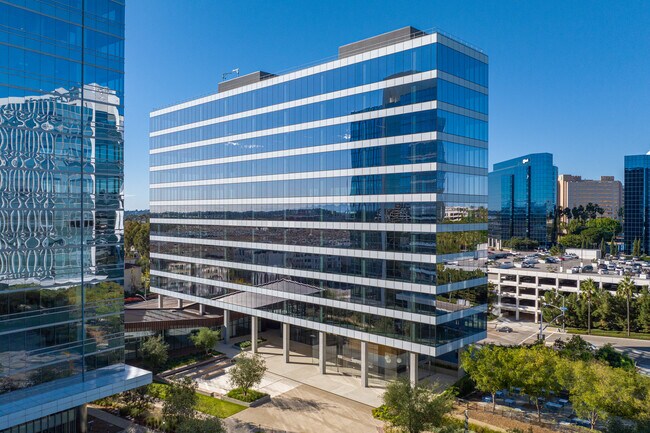 Plus de détails pour 4727 Executive Dr, San Diego, CA - Coworking à louer