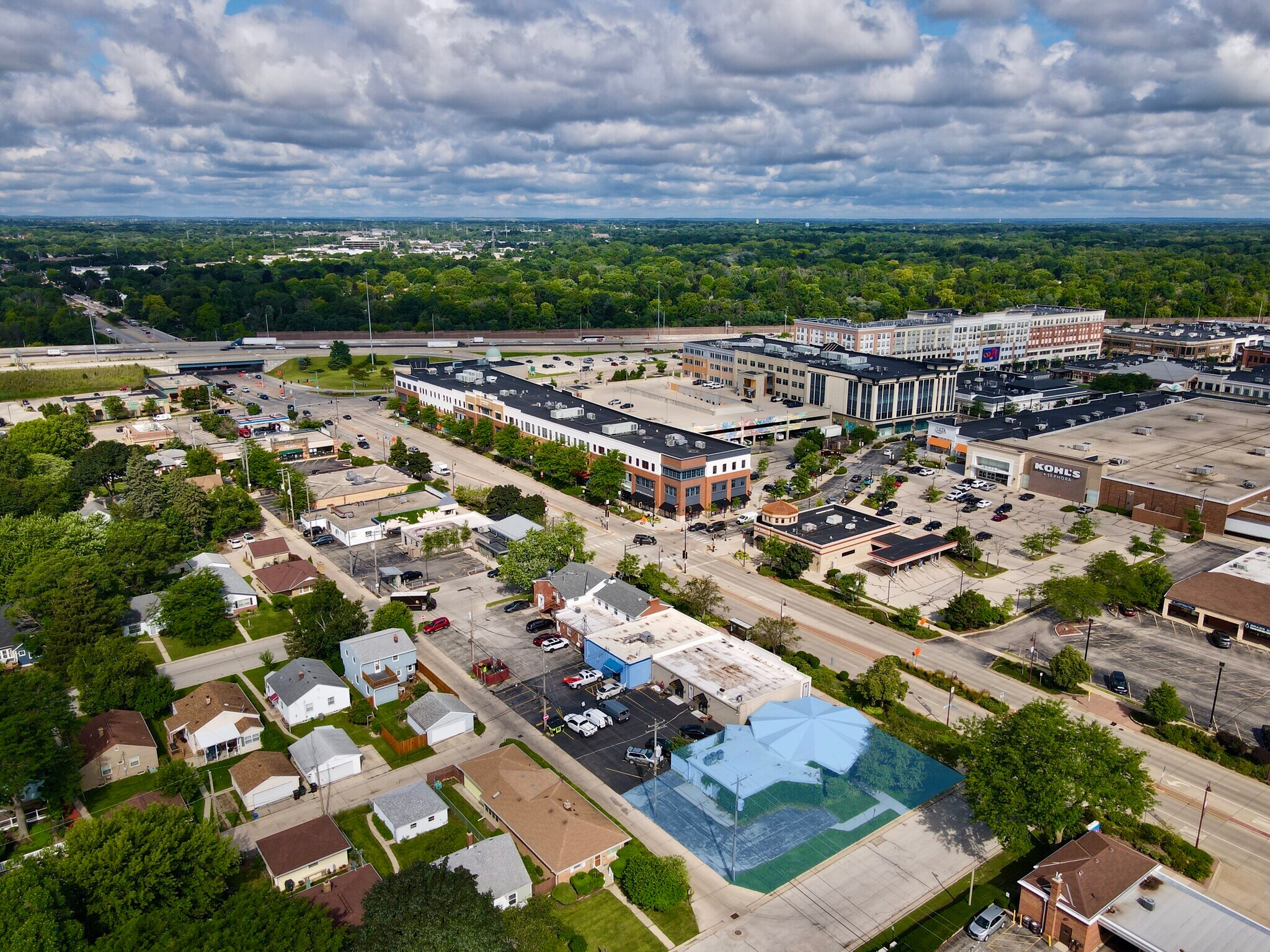 305 W Silver Spring Dr, Glendale, WI à vendre Photo de l’immeuble– Image 1 sur 14