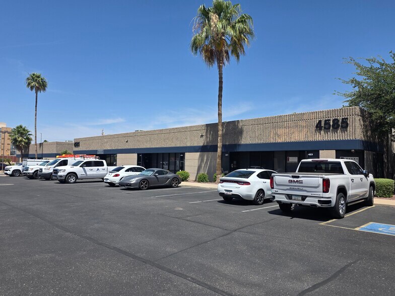 4585 S Palo Verde Rd, Tucson, AZ à louer - Photo de l’immeuble – Image 2 sur 5