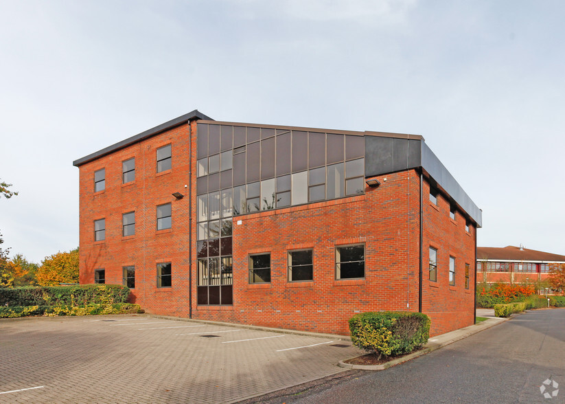 10 Spitfire Clos, Huntingdon à louer - Photo de l’immeuble – Image 3 sur 3