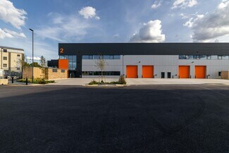 Plus de détails pour Roding Ln S, Woodford Green - Industriel/Logistique à louer