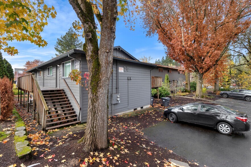 18675 SW Boones Ferry Rd, Tualatin, OR à vendre - Photo de l’immeuble – Image 2 sur 10