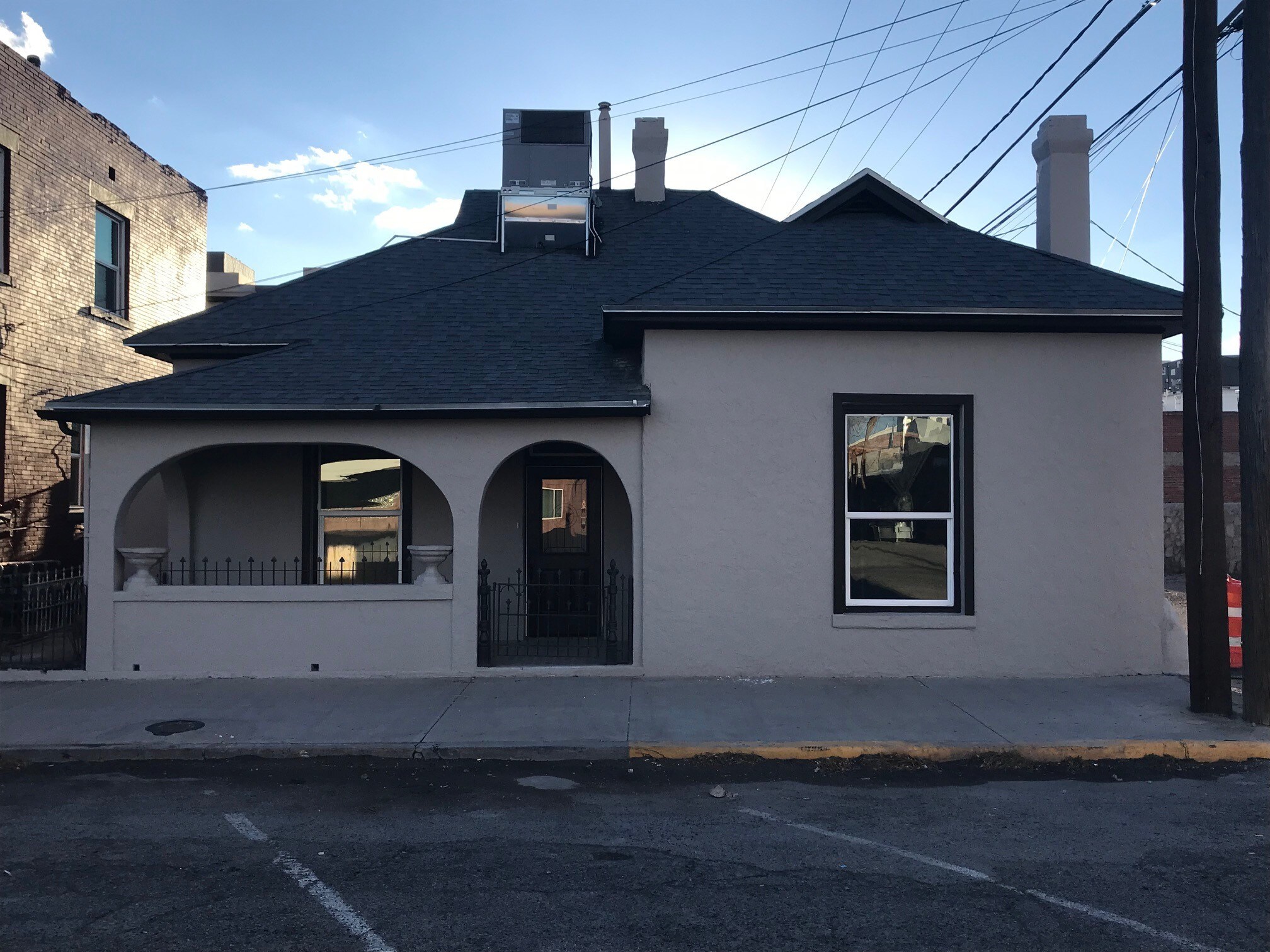 149 N St Vrain St, El Paso, TX à vendre Photo principale– Image 1 sur 11