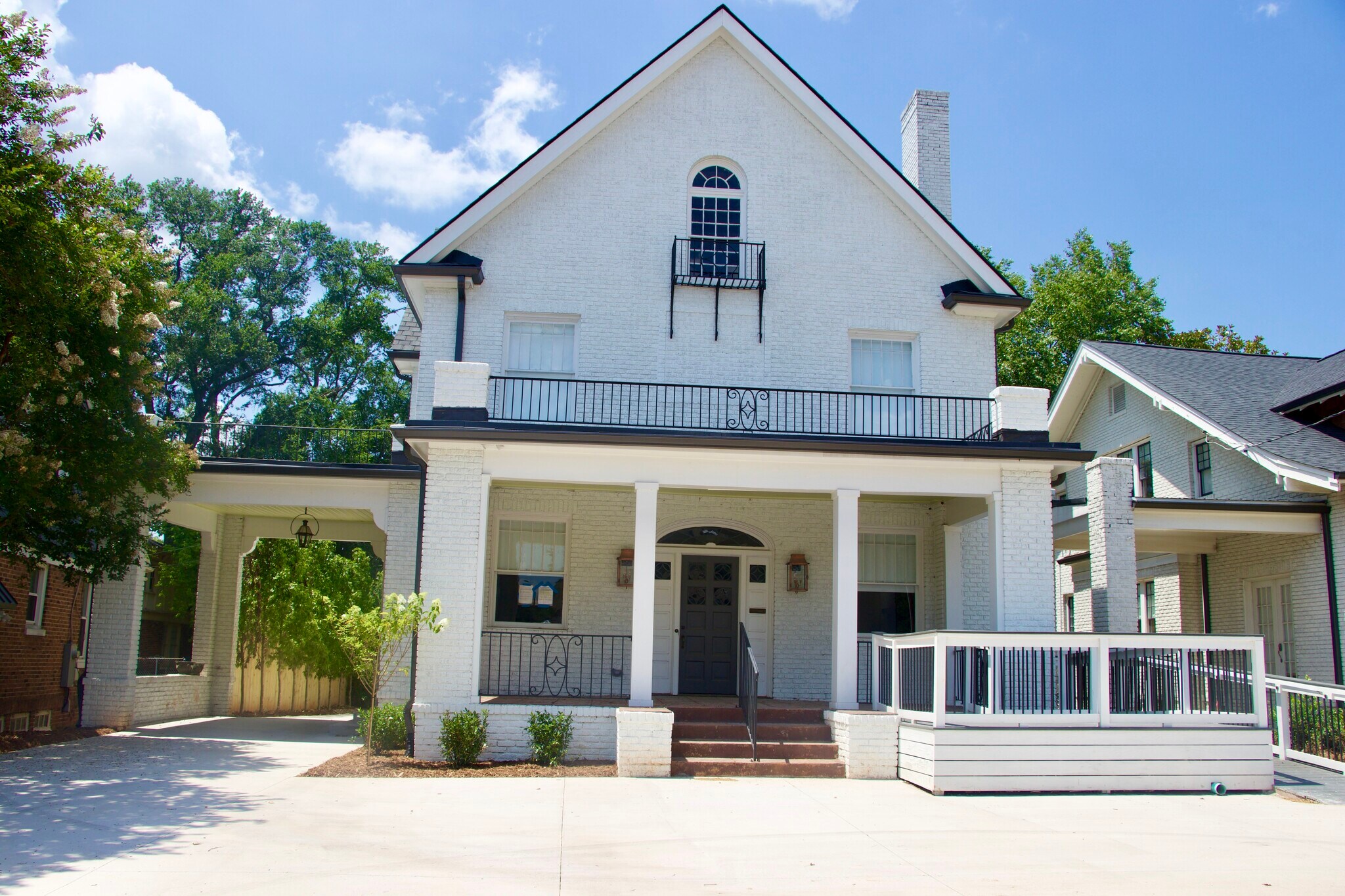 22 Mills Ave, Greenville, SC à louer Photo de l’immeuble– Image 1 sur 4