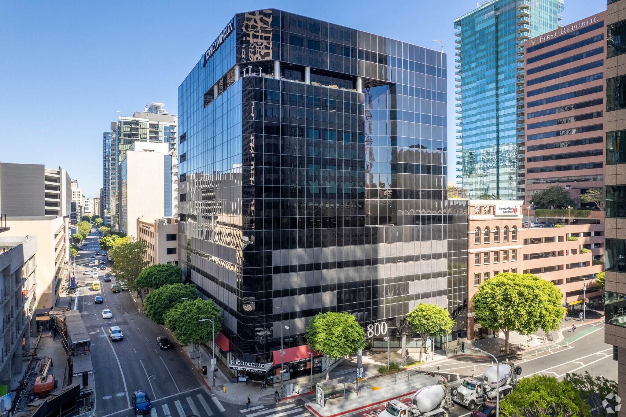 800 S Figueroa St, Los Angeles, CA à louer Photo principale– Image 1 sur 8