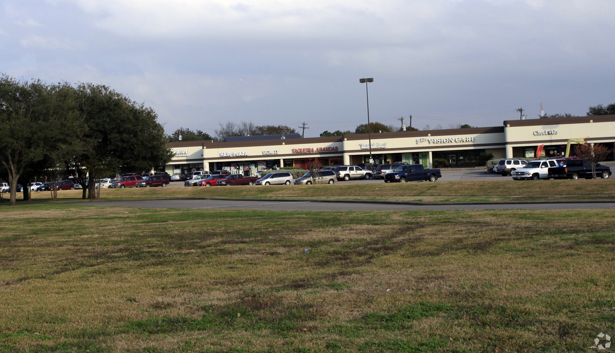 140 Gulf Fwy S, League City, TX à louer Photo principale– Image 1 sur 4