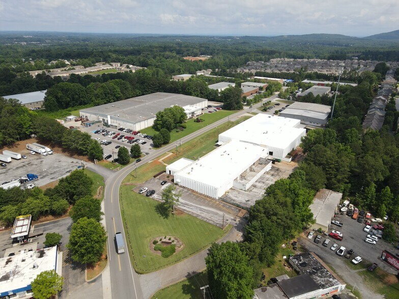 1420 Redi Rd, Cumming, GA à louer - Photo de l’immeuble – Image 3 sur 12