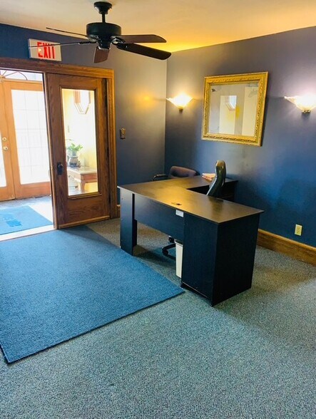 816 E Turkeyfoot Lake Rd, Akron, OH à louer - Photo de l’immeuble – Image 3 sur 6