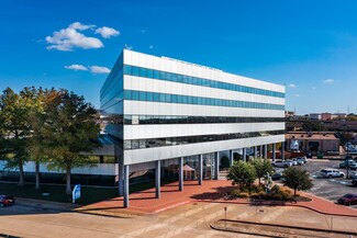 Plus de détails pour 2501 Parkview Dr, Fort Worth, TX - Bureau à louer