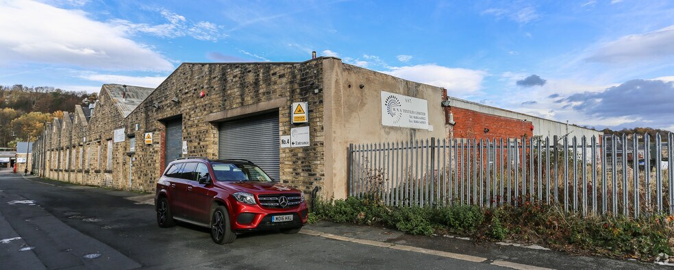 Tanyard Rd, Huddersfield à louer - Photo de l’immeuble – Image 3 sur 7