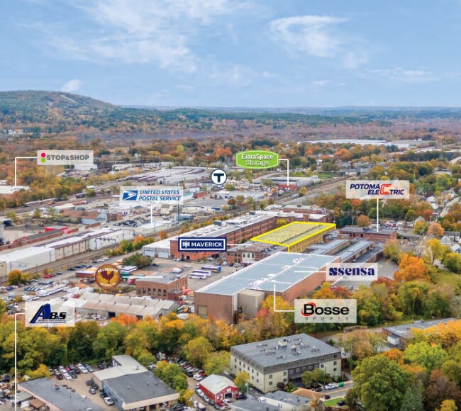 1 Westinghouse Plz, Hyde Park, MA à vendre Photo de l’immeuble– Image 1 sur 10