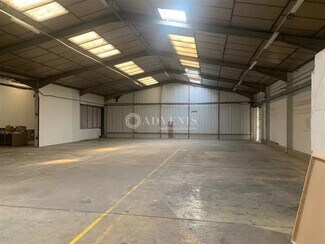 Plus de détails pour Industriel/Logistique à louer