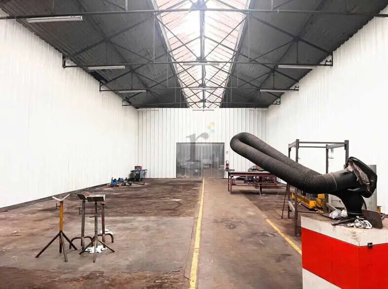 Bureau dans Roubaix à louer - Photo de l’immeuble – Image 2 sur 5