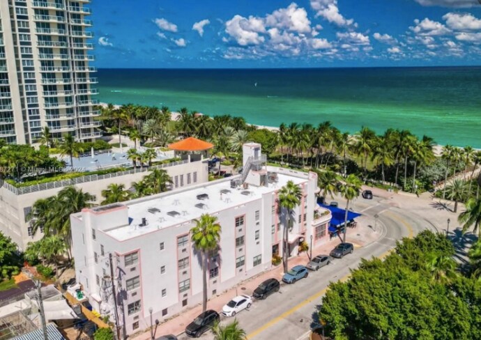7300 Ocean Ter, Miami Beach, FL à vendre - Photo de l’immeuble – Image 2 sur 14