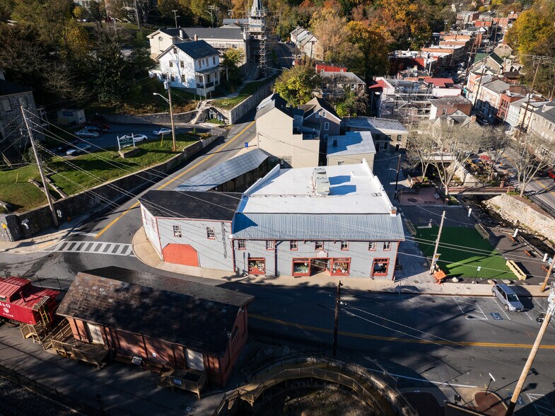 3720 Maryland Ave, Ellicott City, MD à vendre - Photo de l’immeuble – Image 2 sur 6
