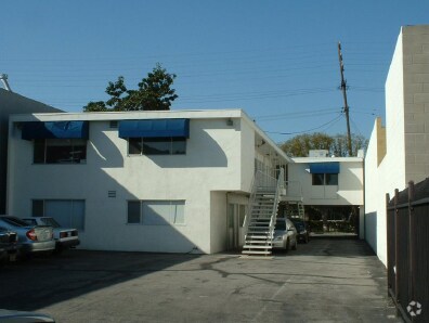 6740 Vesper Ave, Van Nuys, CA à louer - Photo de l’immeuble – Image 2 sur 7