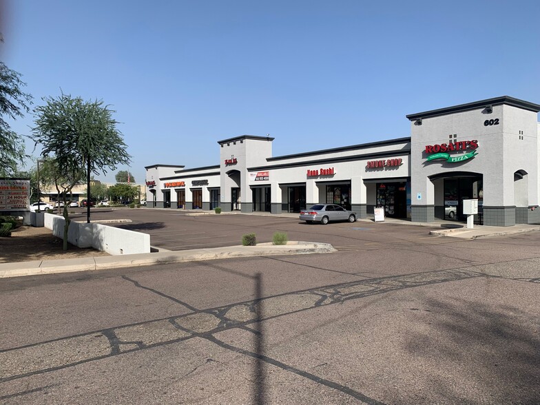 602 W Union Hills Dr, Phoenix, AZ à louer - Photo de l’immeuble – Image 1 sur 5