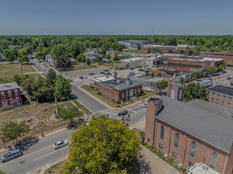 96 S Broadway, Geneva, OH à vendre - Aérien – Image 3 sur 20