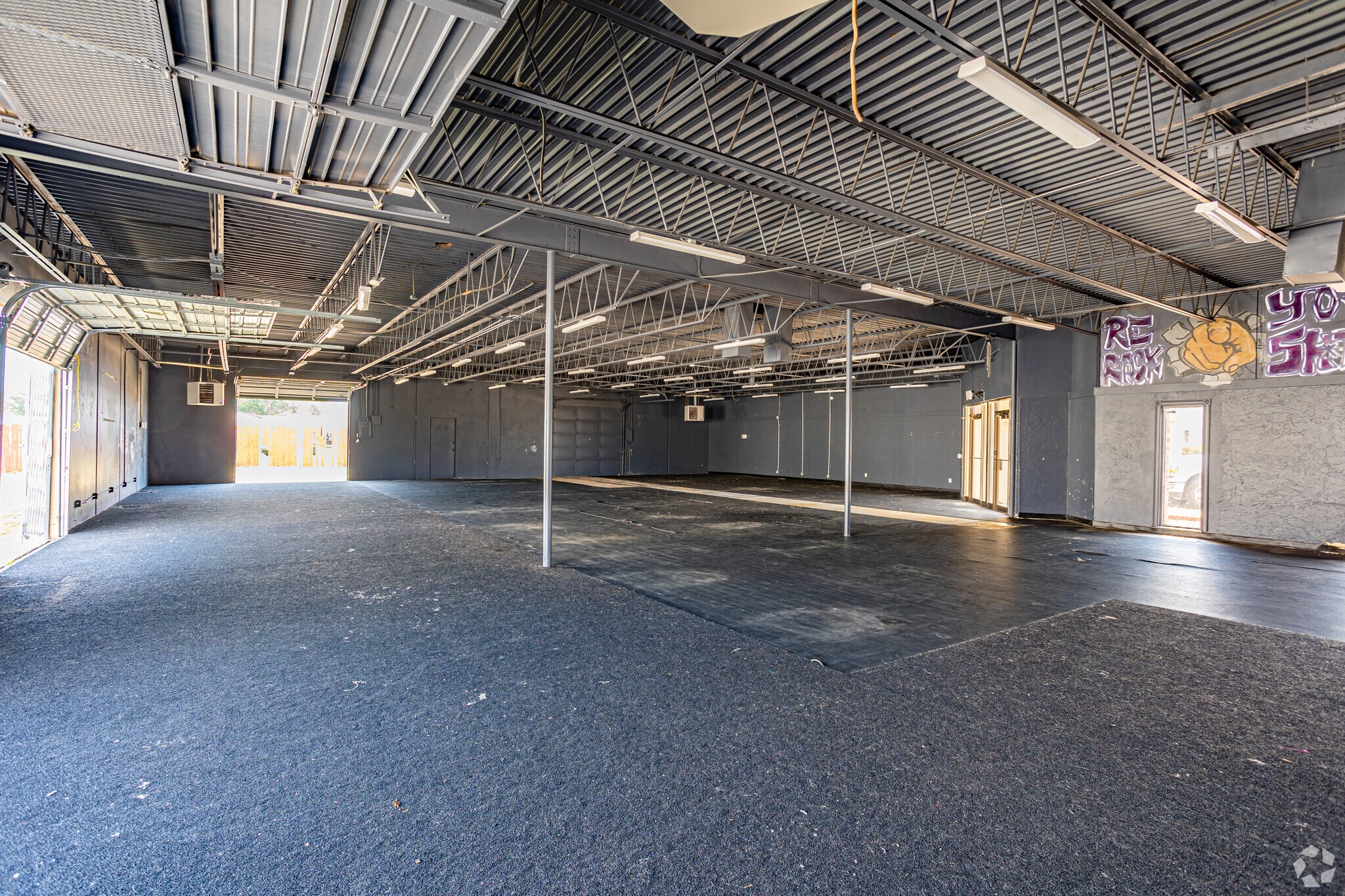 1811 Industrial Blvd, Norman, OK à louer Photo intérieure– Image 1 sur 13