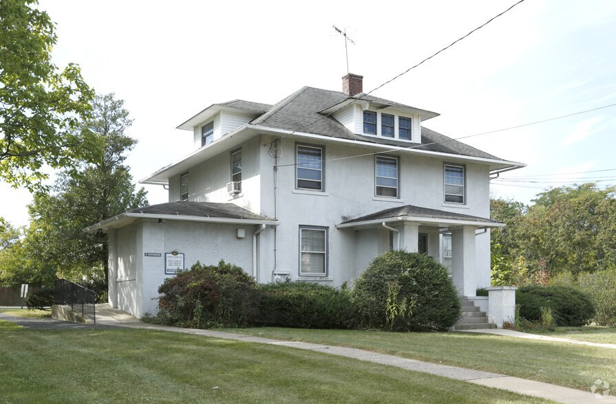 286 E Main St, Somerville, NJ à louer - Photo de l’immeuble – Image 3 sur 43