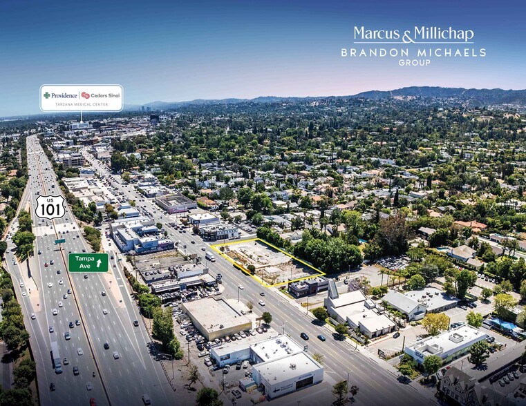 19348 Ventura Blvd, Tarzana, CA à vendre - Photo de l’immeuble – Image 1 sur 10