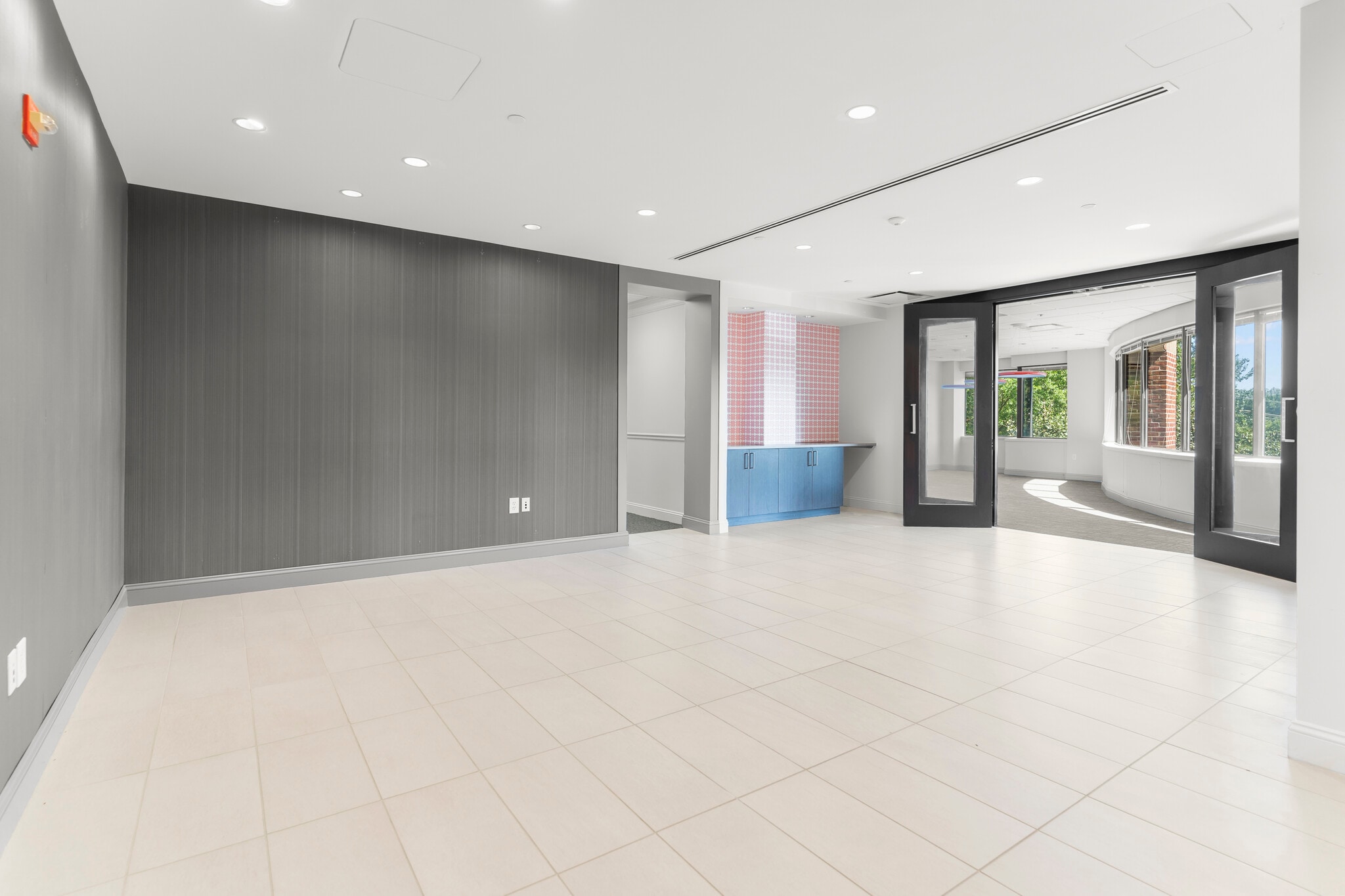 3050 Chain Bridge Rd, Fairfax, VA à louer Photo intérieure– Image 1 sur 7