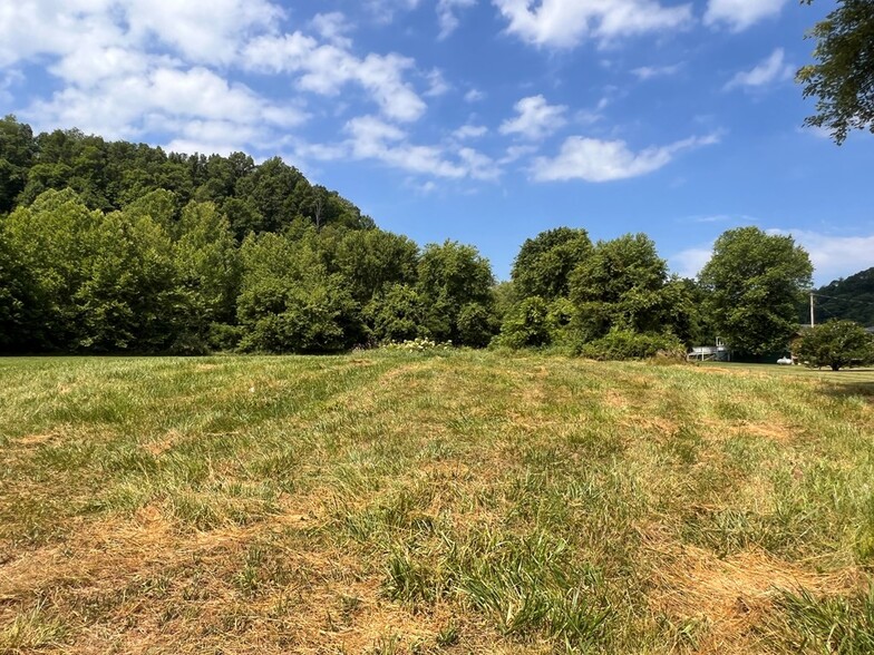 00 Bailey st, Salyersville, KY à vendre - Photo principale – Image 1 sur 3