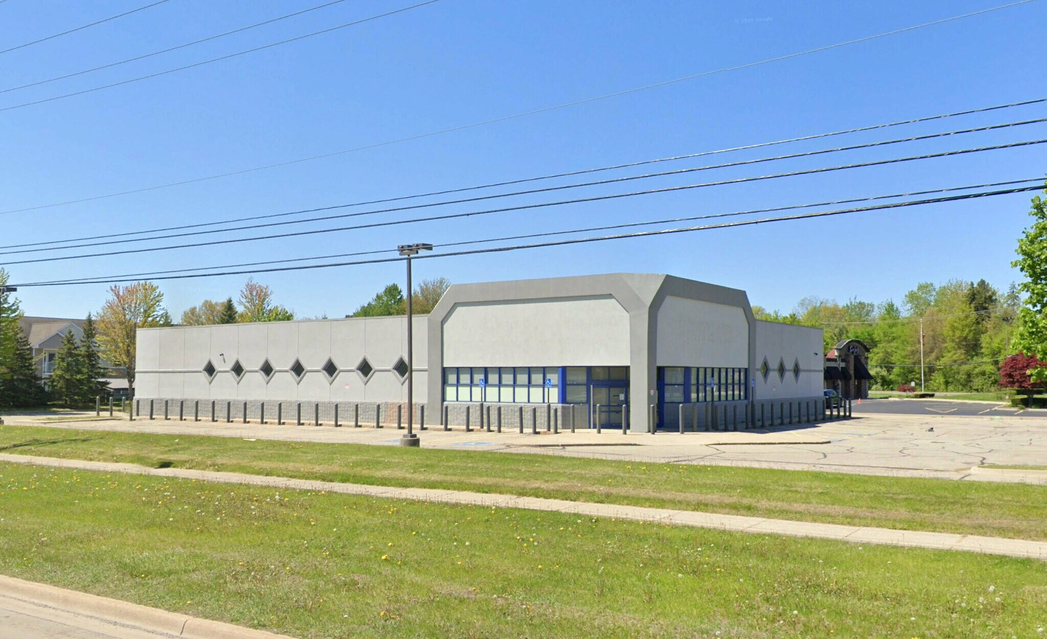 36485 Garfield Rd, Clinton Township, MI à louer Photo de l’immeuble– Image 1 sur 3