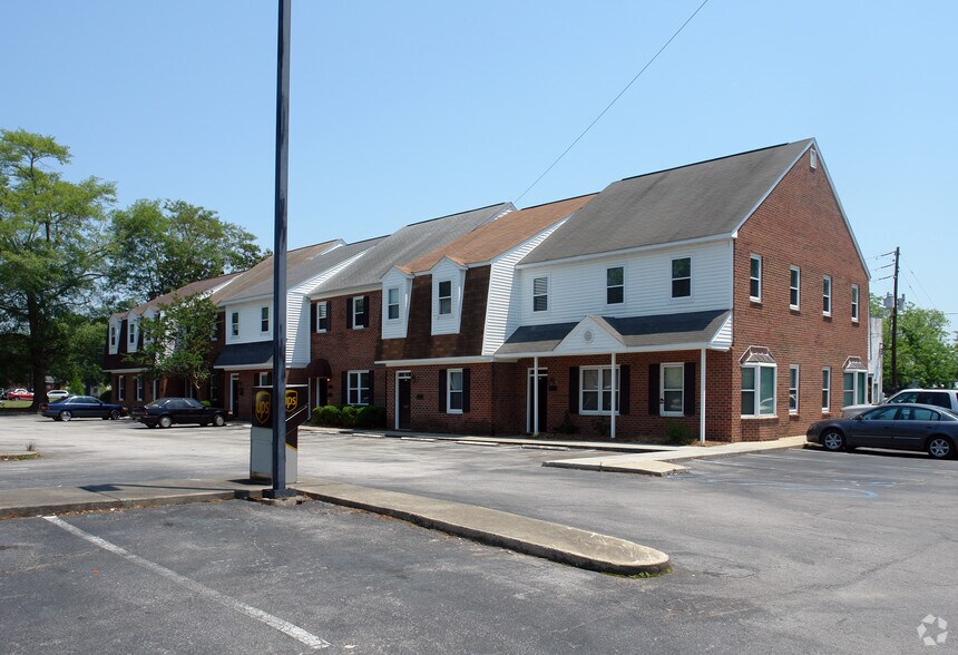 410 New Bridge St, Jacksonville, NC à louer - Photo de l’immeuble – Image 2 sur 45