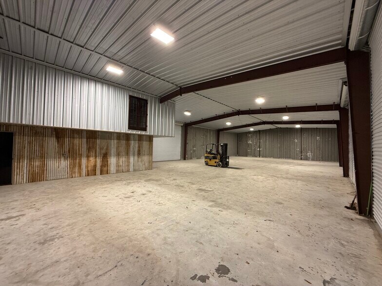 1141 FM 517 Rd, Alvin, TX à vendre - Photo de l’immeuble – Image 3 sur 8