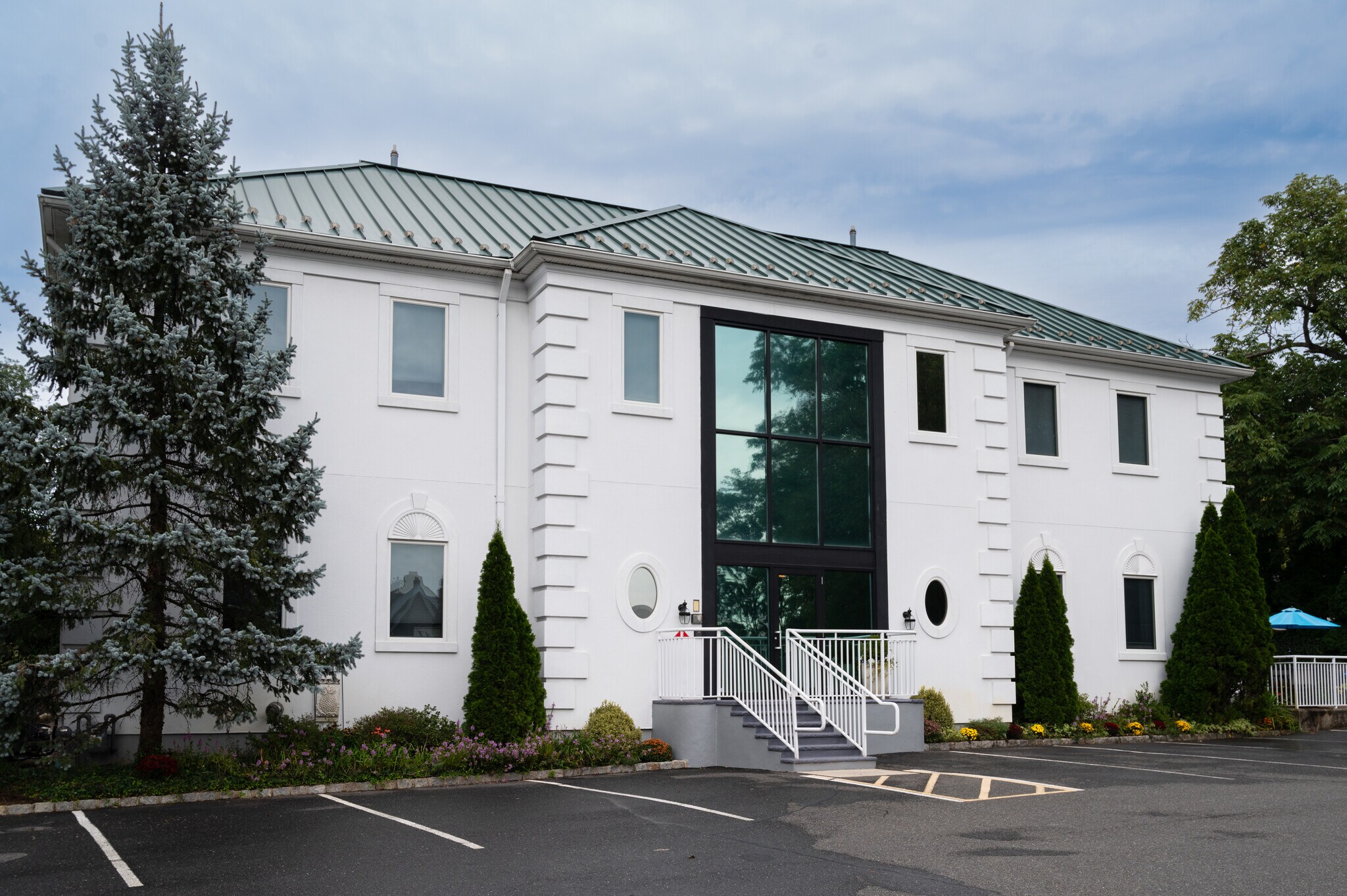 1199 US Highway 22 E, Mountainside, NJ à louer Photo principale– Image 1 sur 31