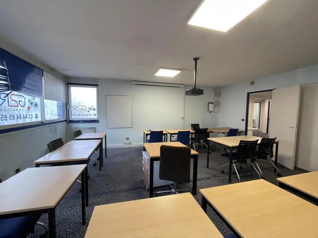 Plus de détails pour Bureau à vendre