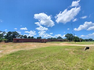 Plus de détails pour 14077 N Highway 75, Willis, TX - Industriel/Logistique à louer