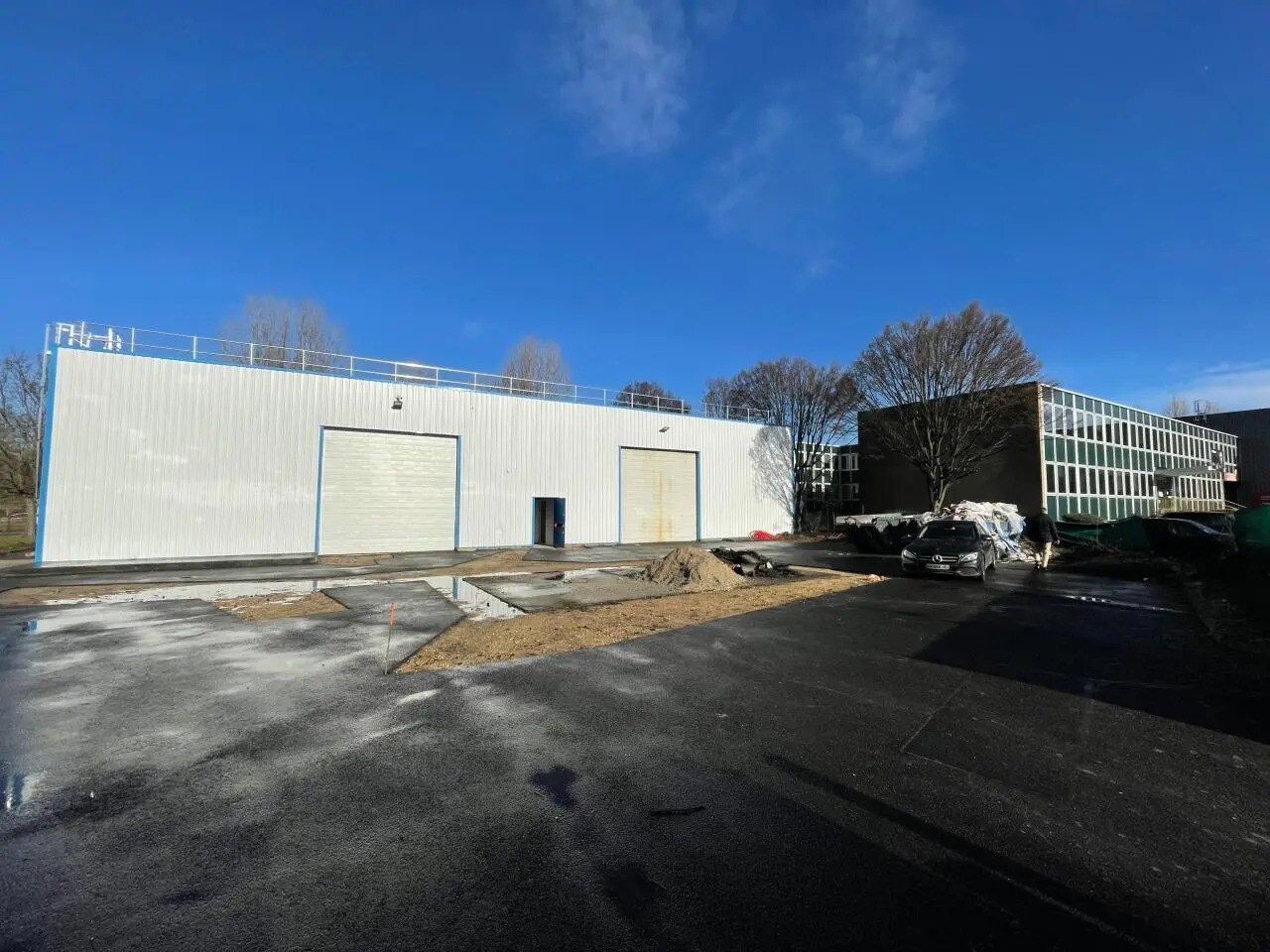 Local d’activités dans Colombes à louer Photo principale– Image 1 sur 12