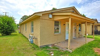Plus de détails pour 1301 20th St N, Columbus, MS - Logement à vendre