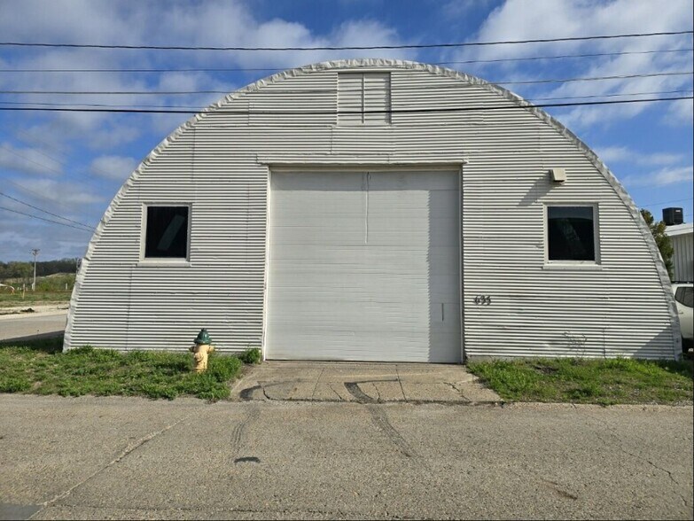 635 New York Ave, Des Moines, IA à louer - Photo de l’immeuble – Image 1 sur 4