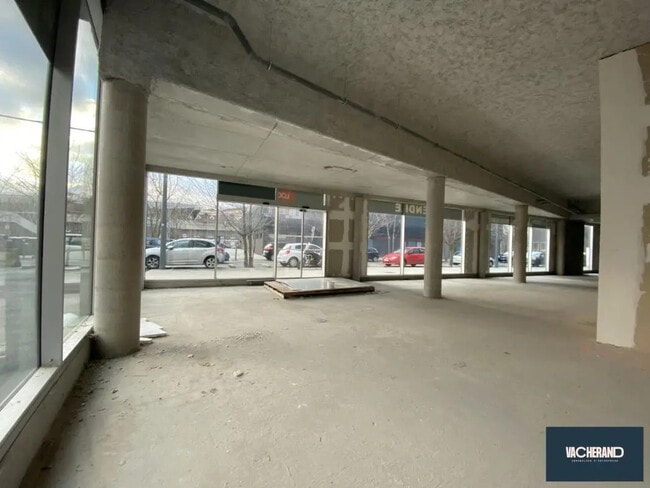 Plus de détails pour Local commercial à vendre