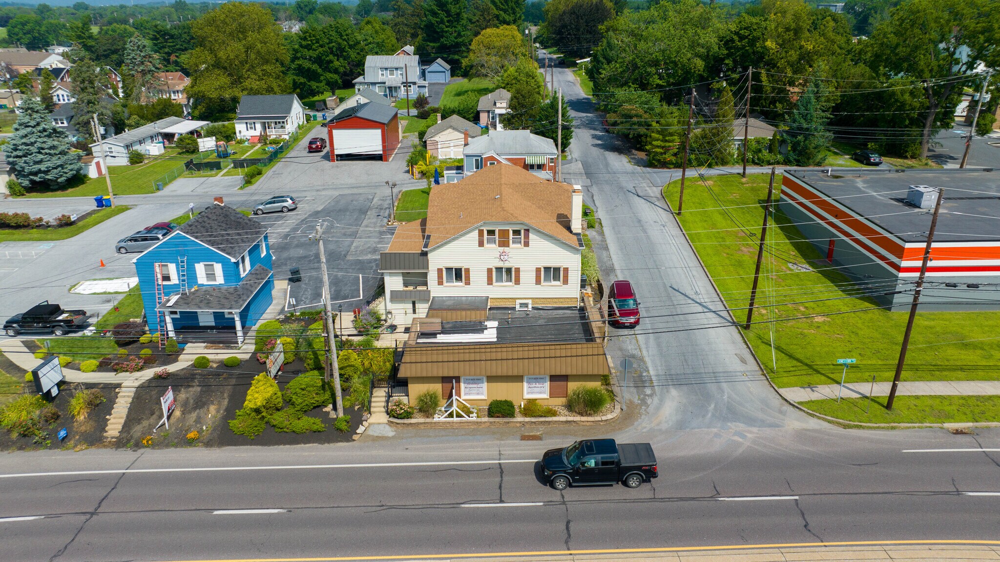 4814 Jonestown Rd, Harrisburg, PA à vendre Photo de l’immeuble– Image 1 sur 3