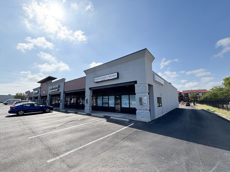 634 E Battlefield St, Springfield, MO à louer - Photo principale – Image 1 sur 14